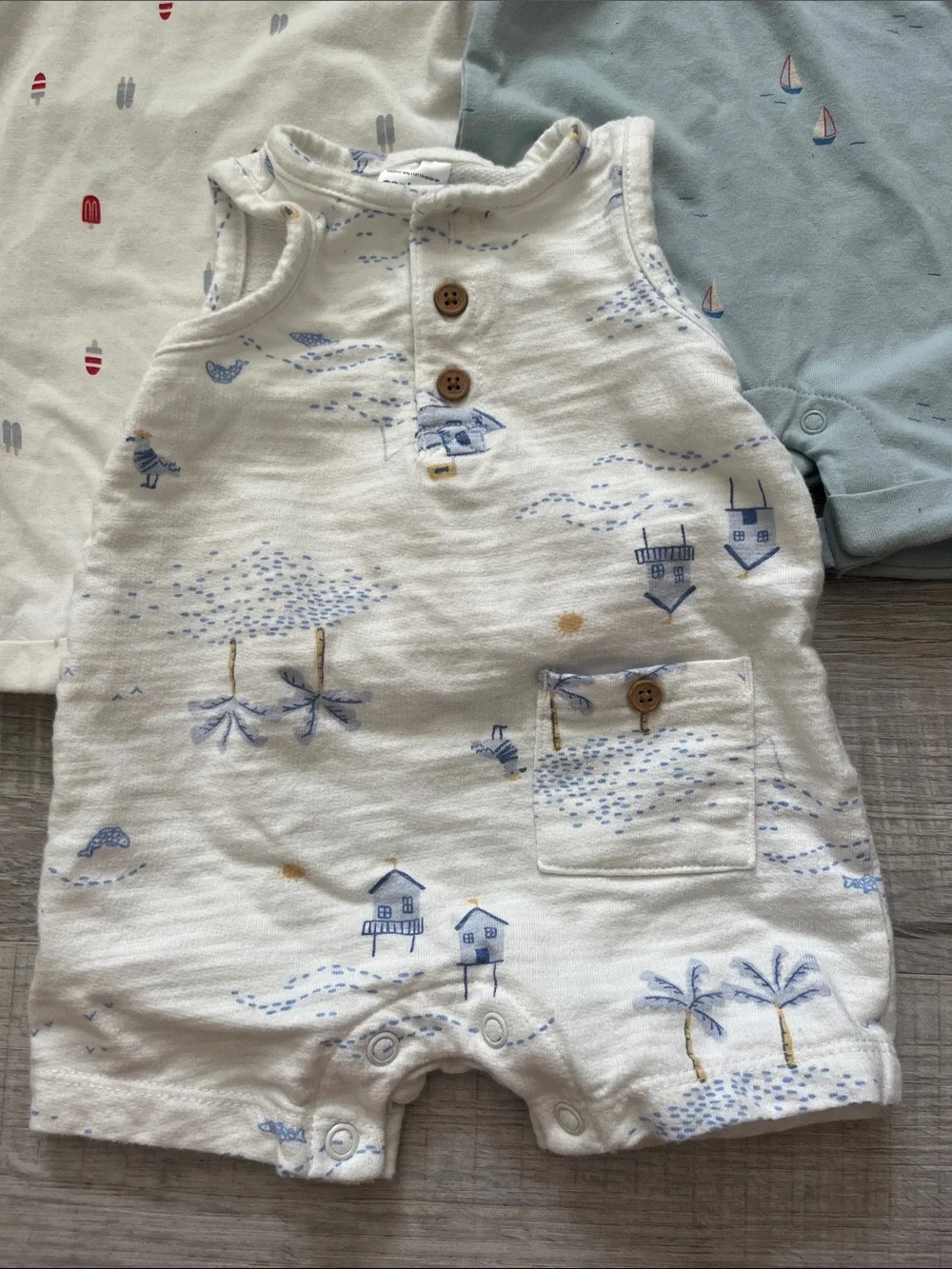 Bundle of baby outfits